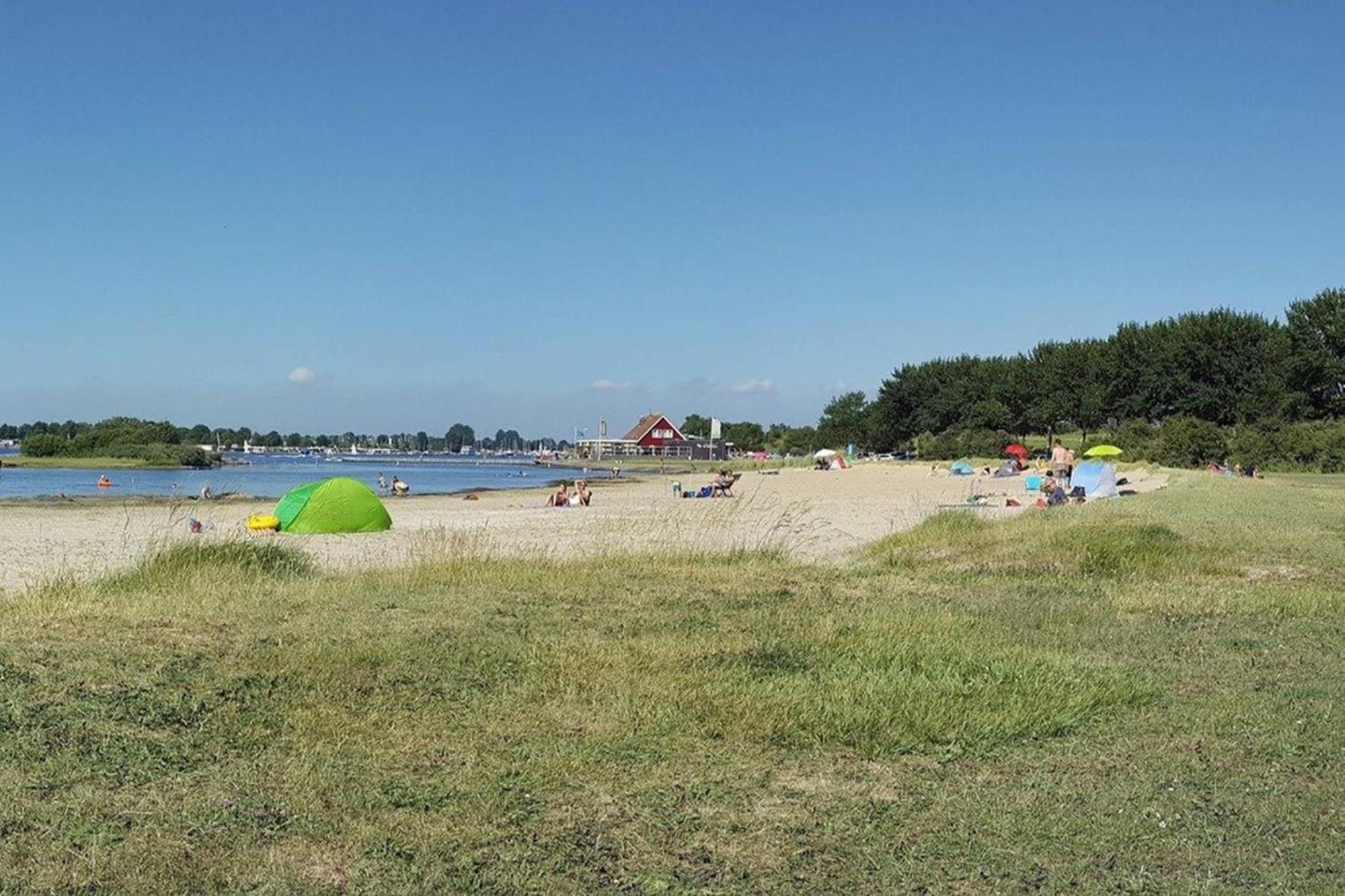 Ruime Vrijstaande Vakantiewoning Aan Veerse Meer, 6 Persoons Wolphaartsdijk エクステリア 写真